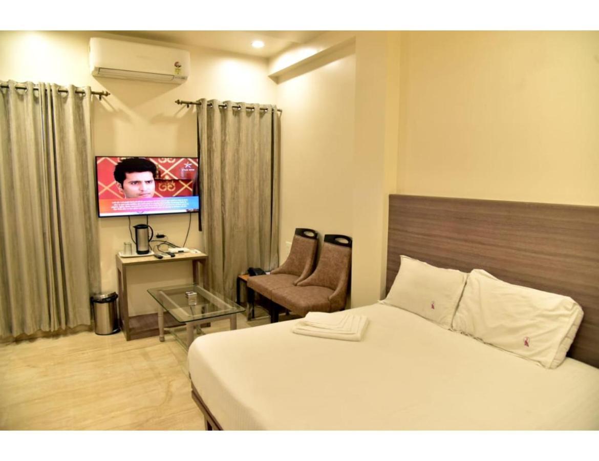 Hotel Dwarka, Nagpur Exterior photo