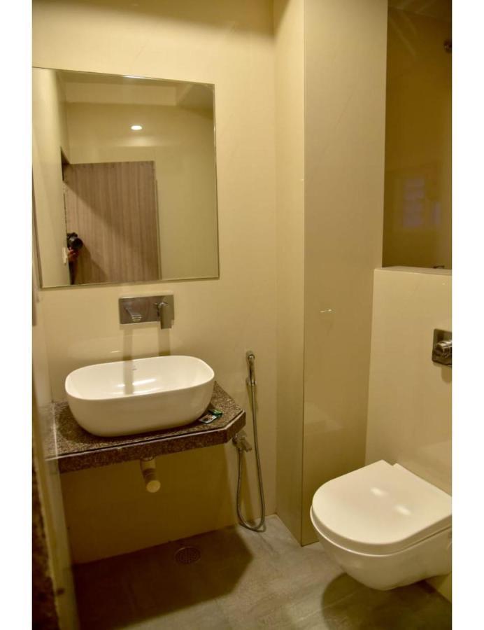 Hotel Dwarka, Nagpur Exterior photo